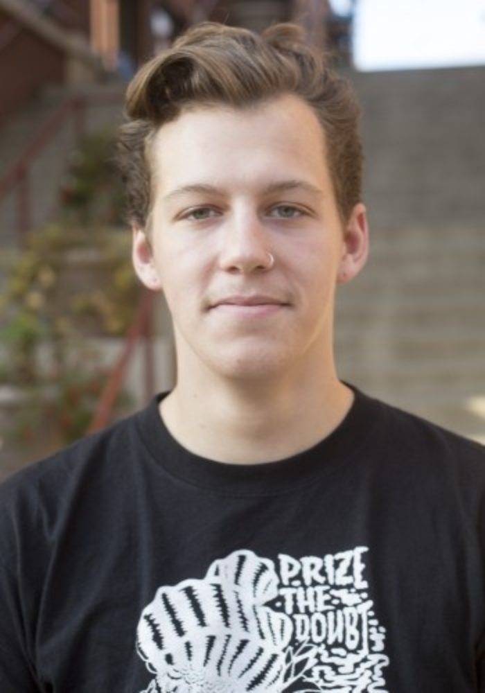 Todd Thompson Headshot1 350x500